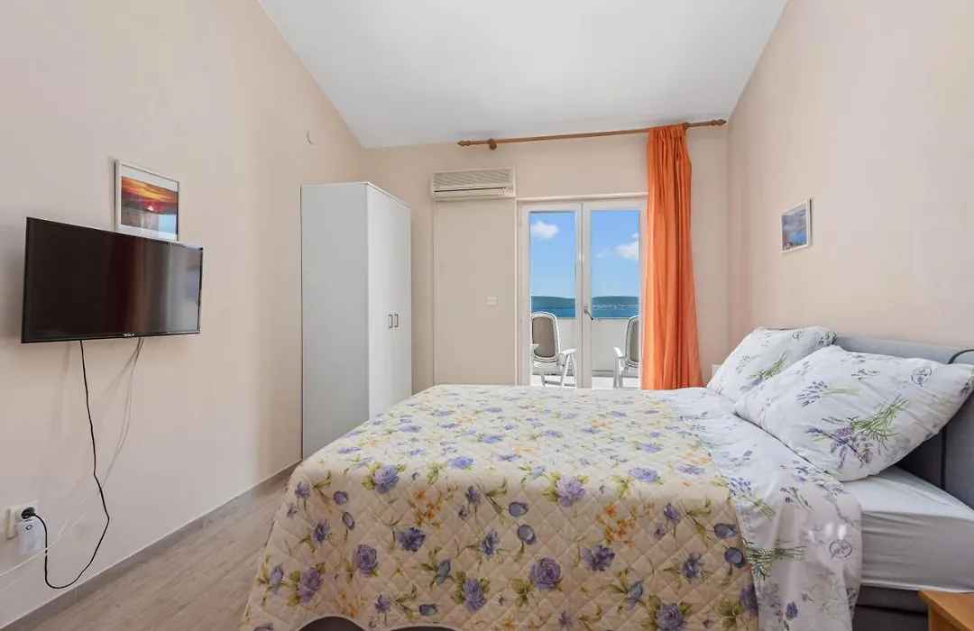 Aparthotel Vila Danica-1
